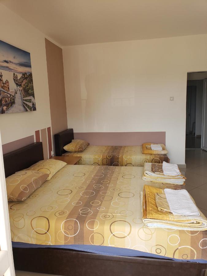 Apartments Petricevic Sutomore Exterior foto