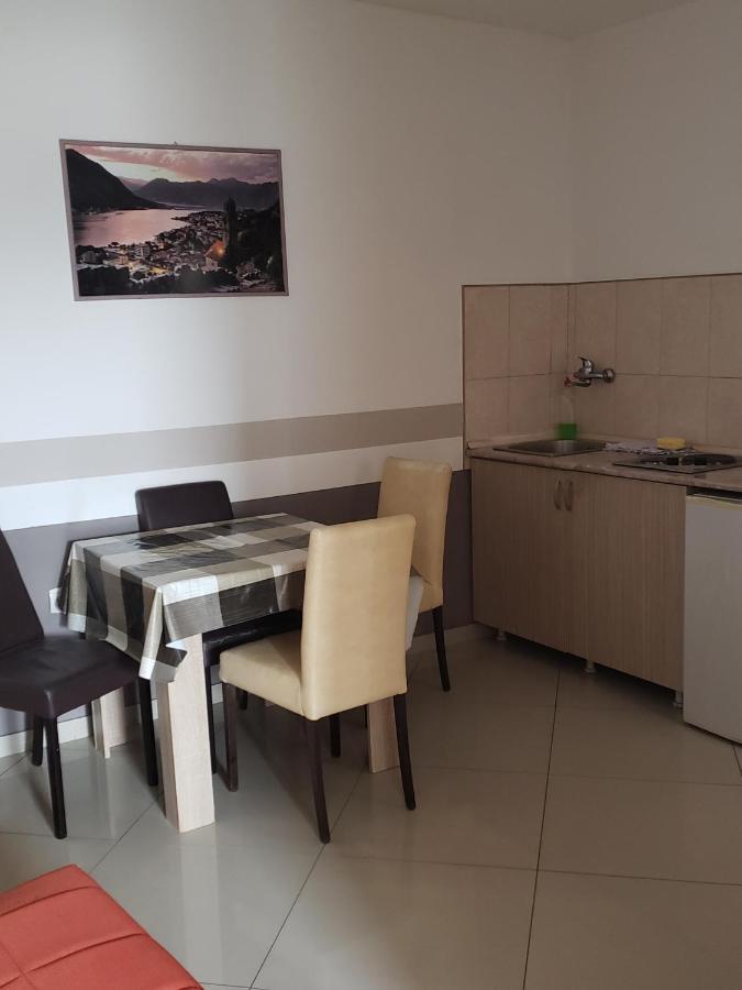 Apartments Petricevic Sutomore Exterior foto