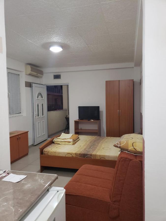 Apartments Petricevic Sutomore Exterior foto